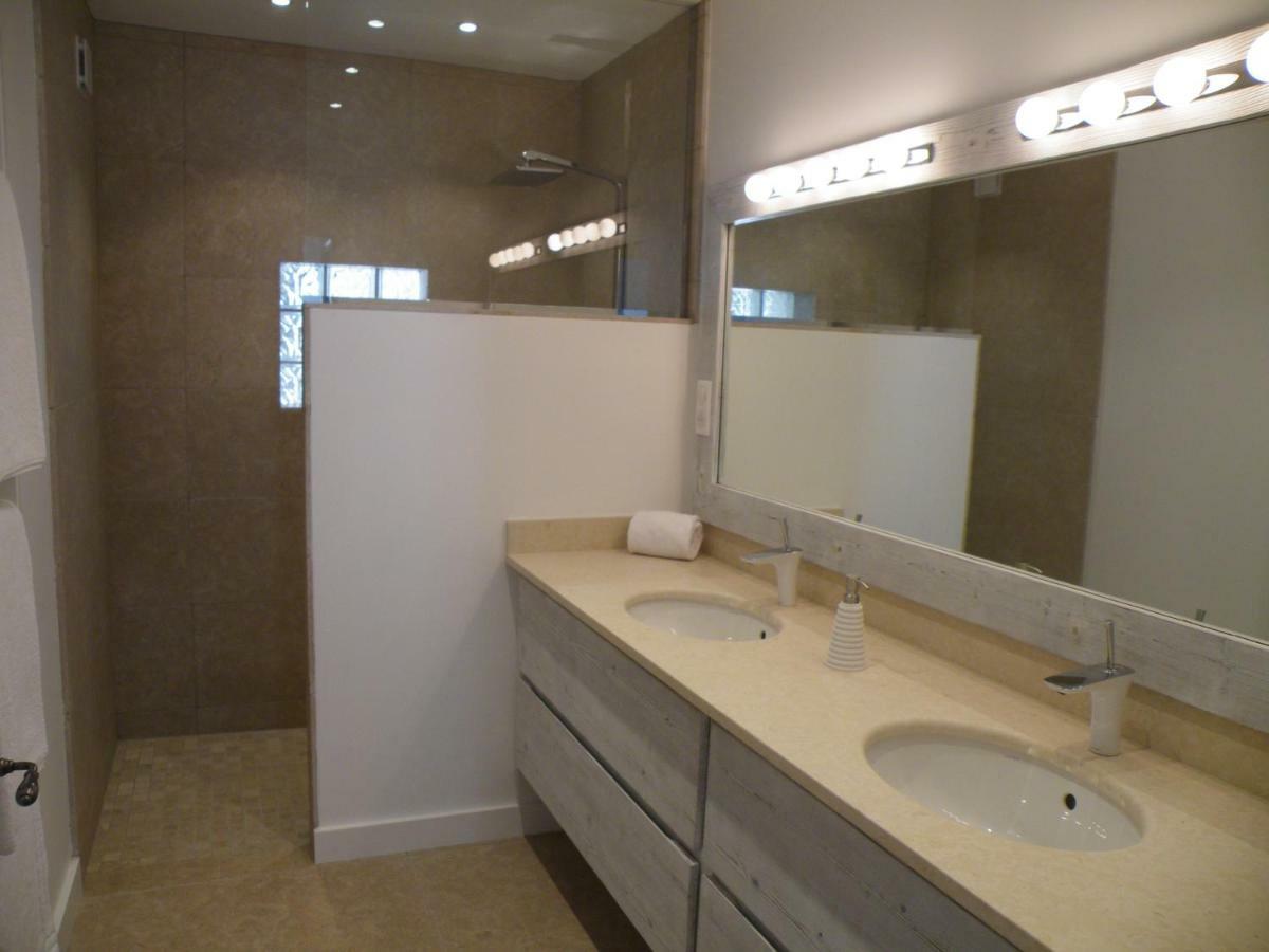 Mas Des Cabidoules Bed and Breakfast Σαιντ-Μαρί-ντε-λα-Μερ Εξωτερικό φωτογραφία