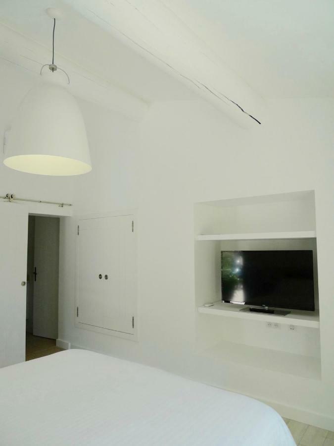 Mas Des Cabidoules Bed and Breakfast Σαιντ-Μαρί-ντε-λα-Μερ Εξωτερικό φωτογραφία